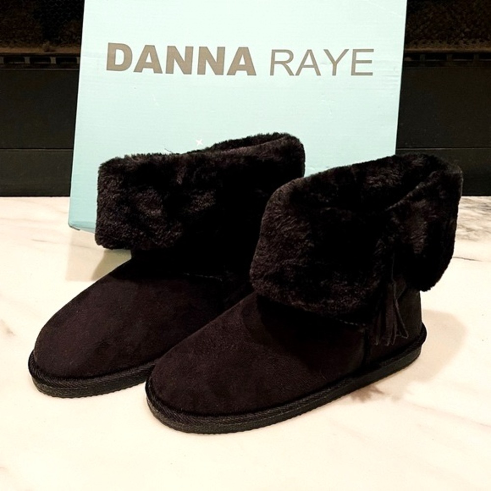 Danna Raye Black Ankle Bootie With Tassels Mixit Slippers NIB Size 6